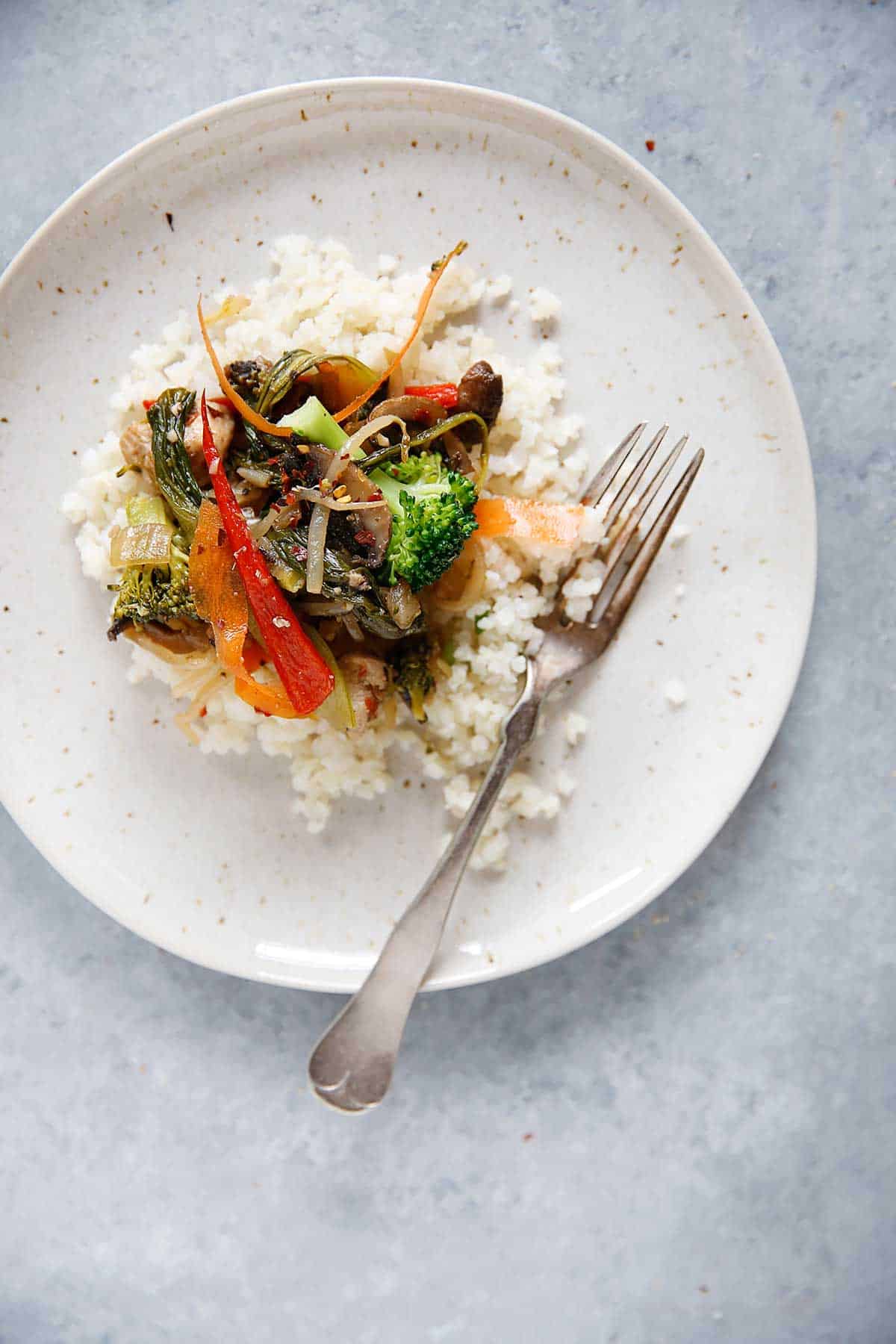 Stir Fry With Garlic Scallion Cauliflower Rice Lexis Clean Kitchen