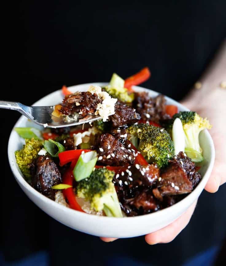 Slow Cooker Asian Beef Bowls | Lexi's Clean Kitchen