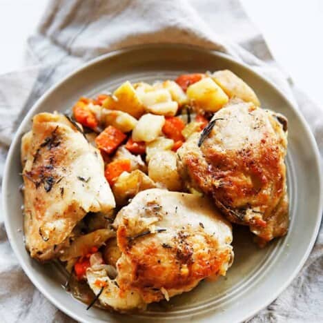 Slow Cooker Chicken and Veggie Dinner
