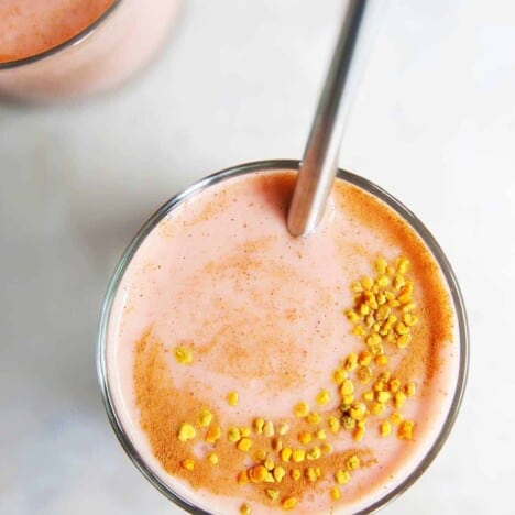 Superfood Summer Smoothie in a glass