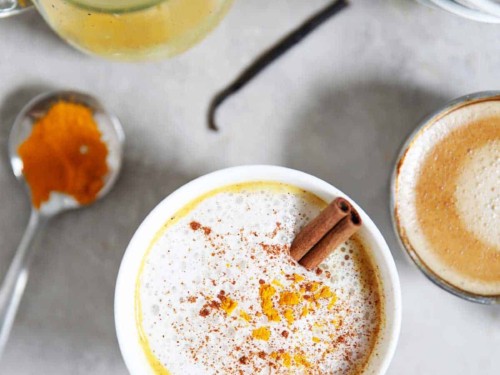 https://lexiscleankitchen.com/wp-content/uploads/2017/09/Golden-Turmeric-Latte-With-Espresso-DAIRY-FREE-1-500x375.jpg