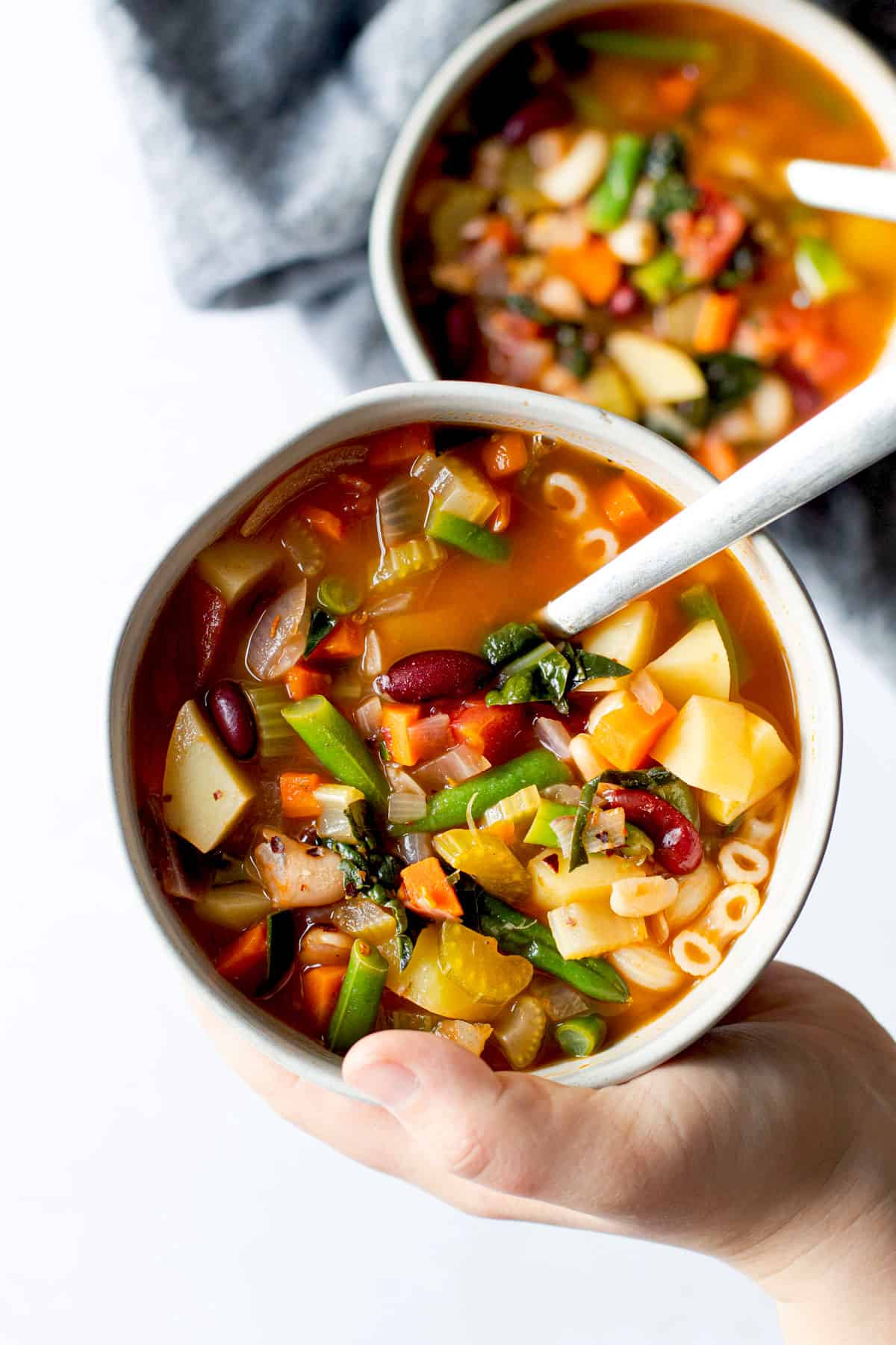 A bowl of minestrone soup.