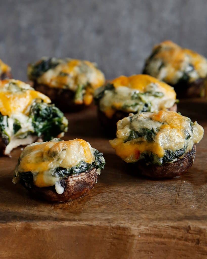 Spinach Dip Stuffed Mushrooms (dairy-free, healthy, paleo) - Lexi's Clean Kitchen #stuffedmushrooms #spinachdip #appetizers #healthy
