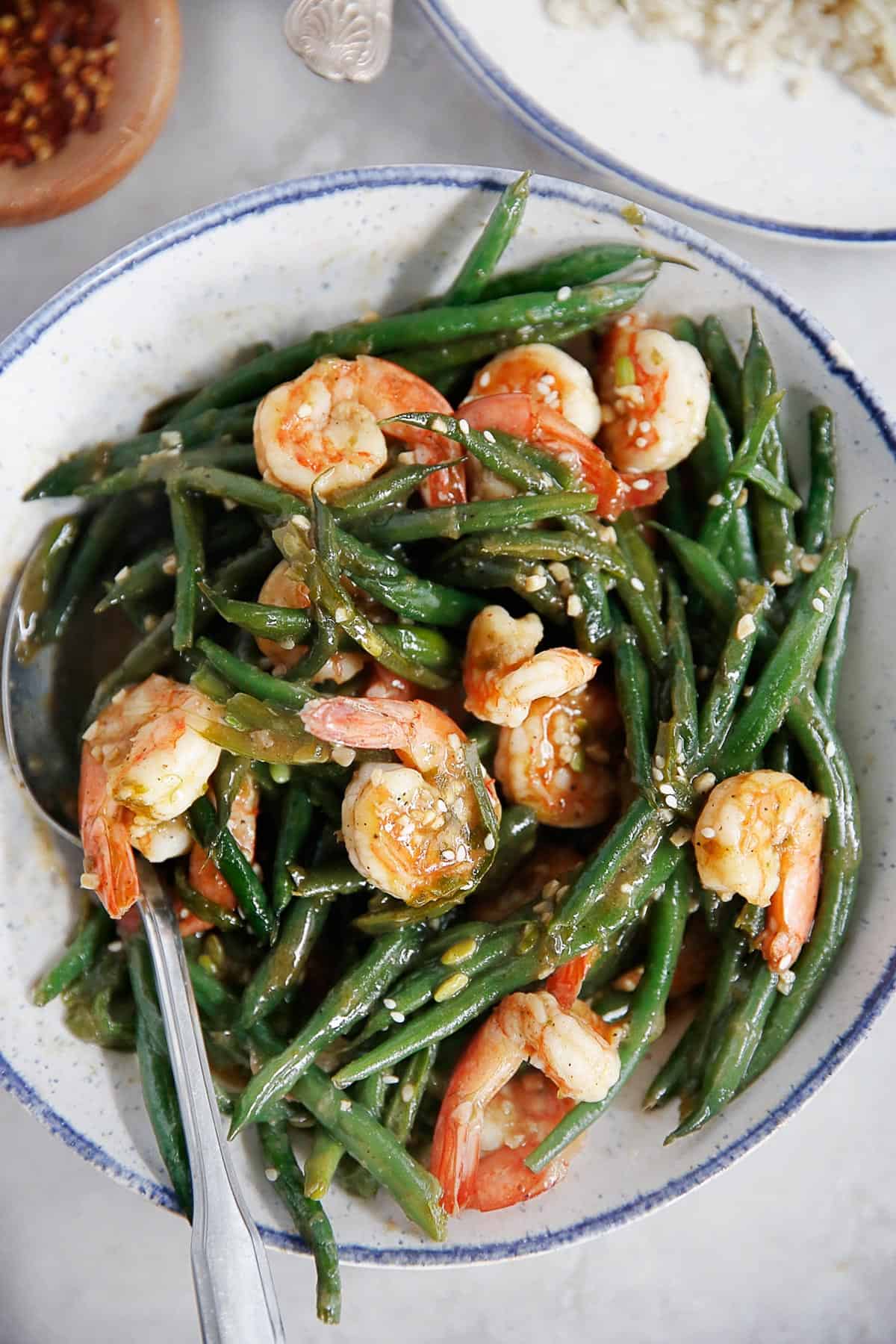 One-Pan Shrimp and Green Beans in Chinese Garlic Sauce