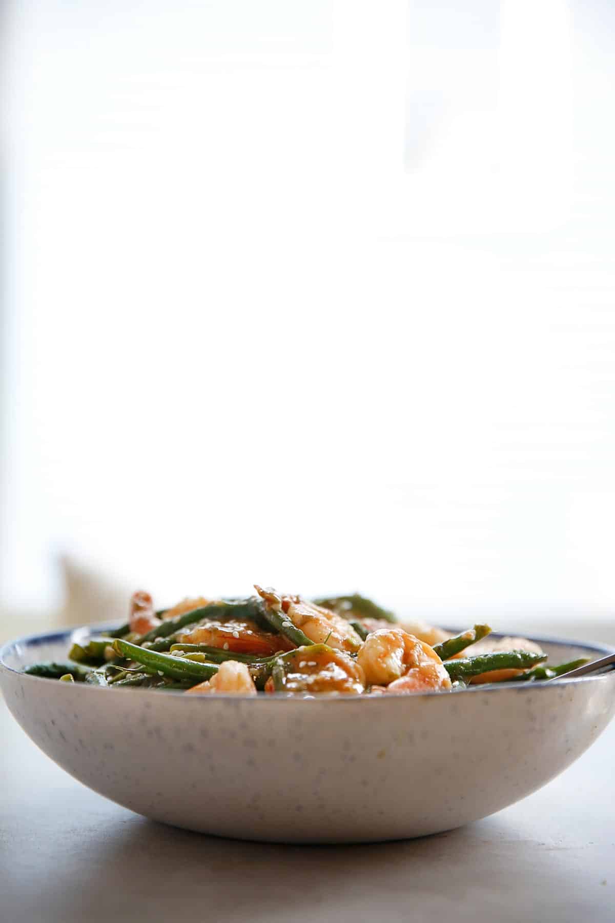 One-Pan Shrimp and Green Beans in Chinese Garlic Sauce