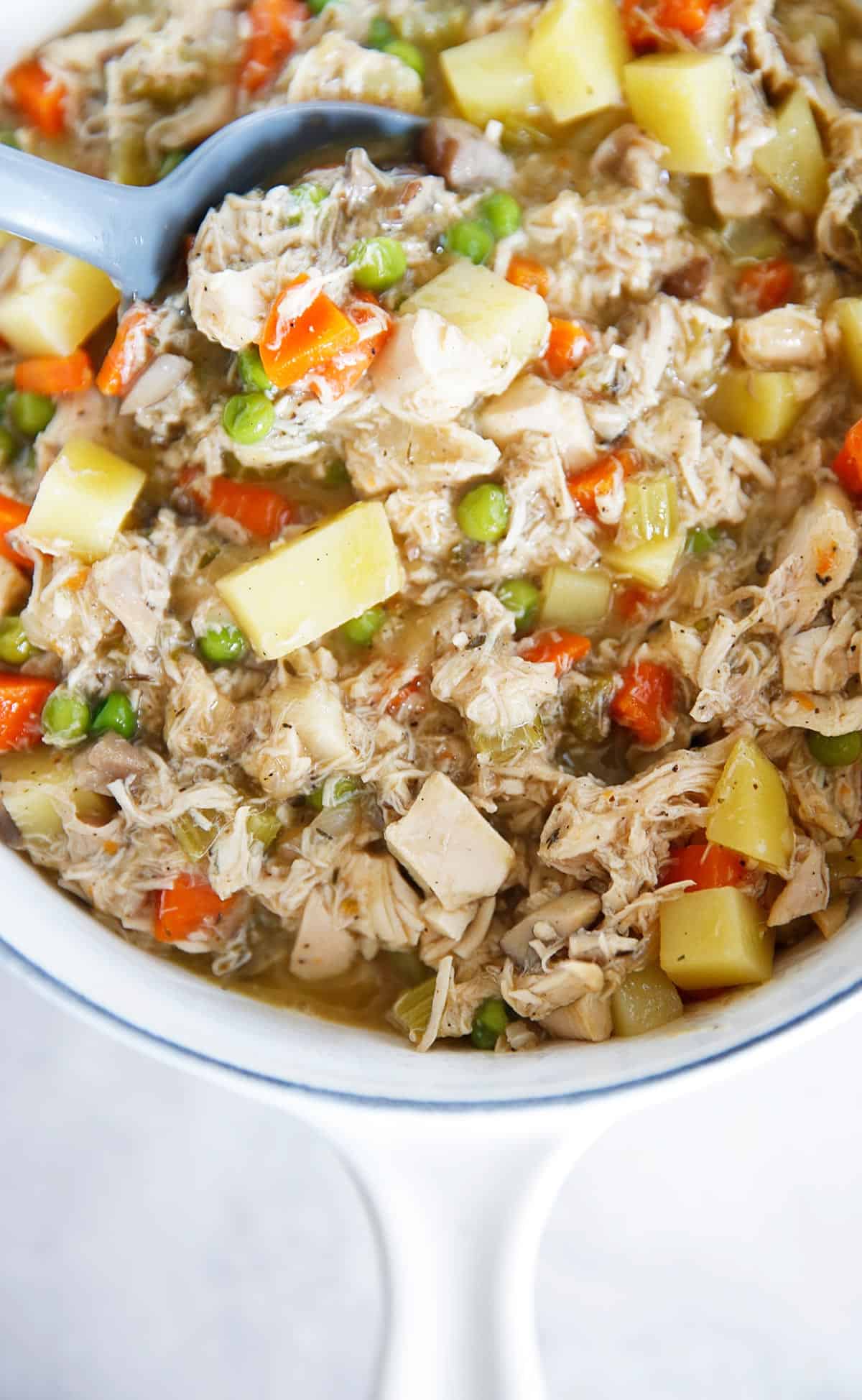 https://lexiscleankitchen.com/wp-content/uploads/2018/02/Deconstructed-Chicken-Pot-Pie-Soup-Paleo.jpg