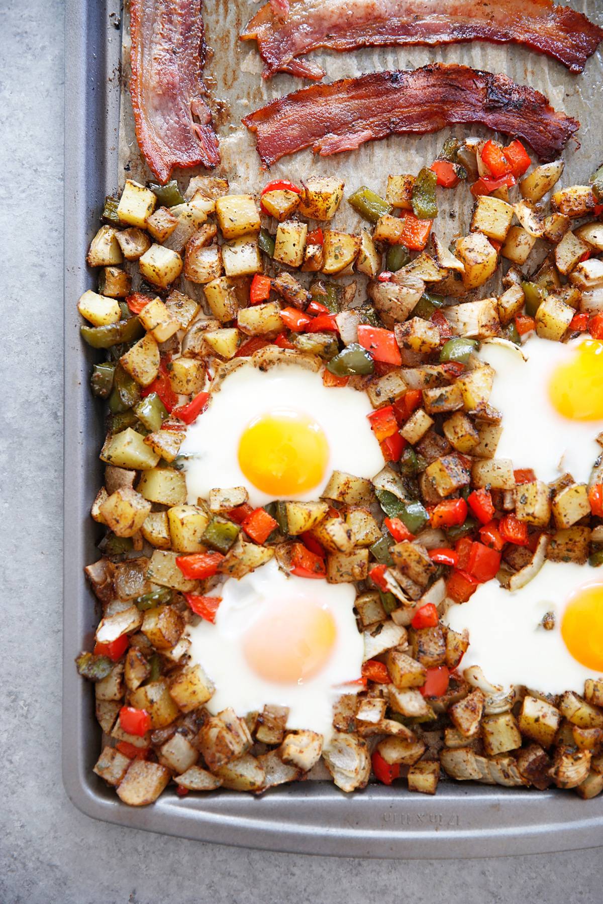 Sheet Pan Breakfast Bake (Eggs, Bacon, Potatoes) - Lexi's Clean Kitchen