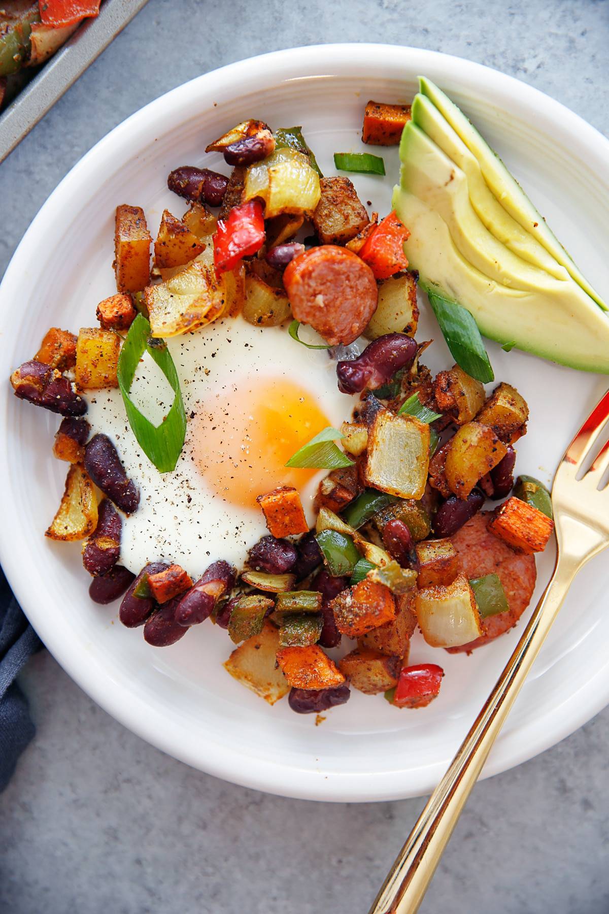 Sheet Pan Breakfast Bake (Eggs, Bacon, Potatoes) - Lexi's Clean