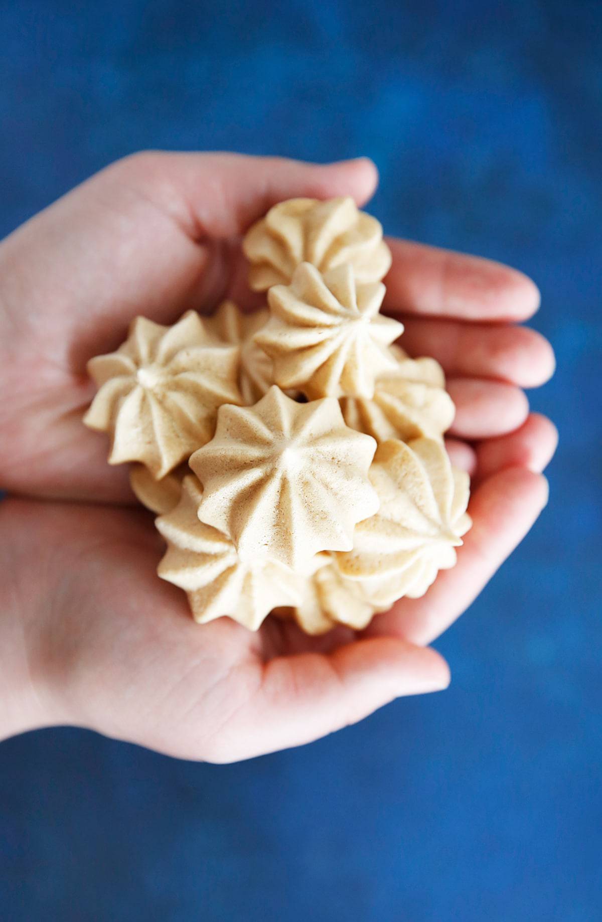 Easy Maple Meringue Cookies Paleo Refined Sugar Free Lexi S Clean Kitchen