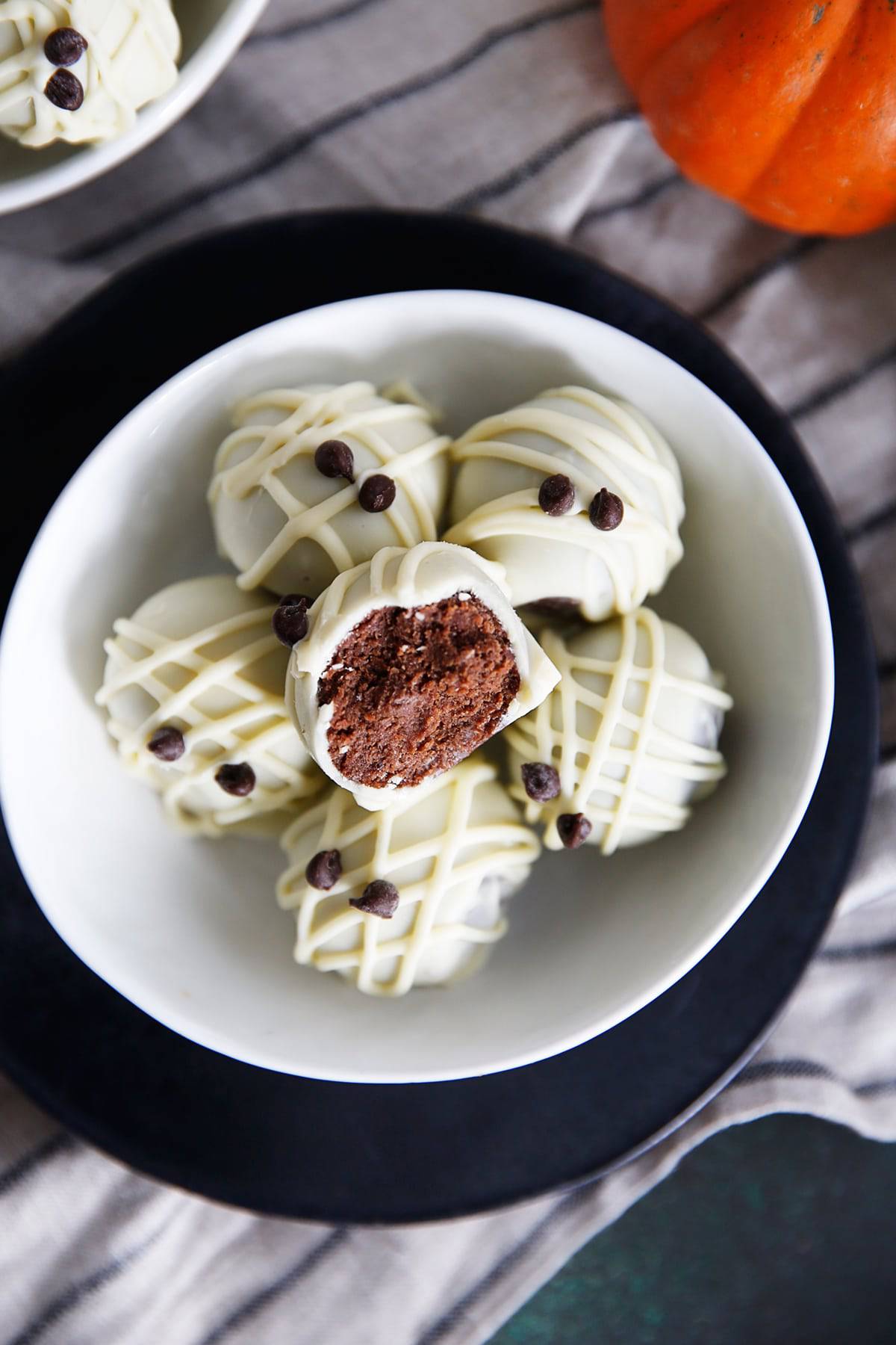 Cookie and cream truffles made into mummies for halloween