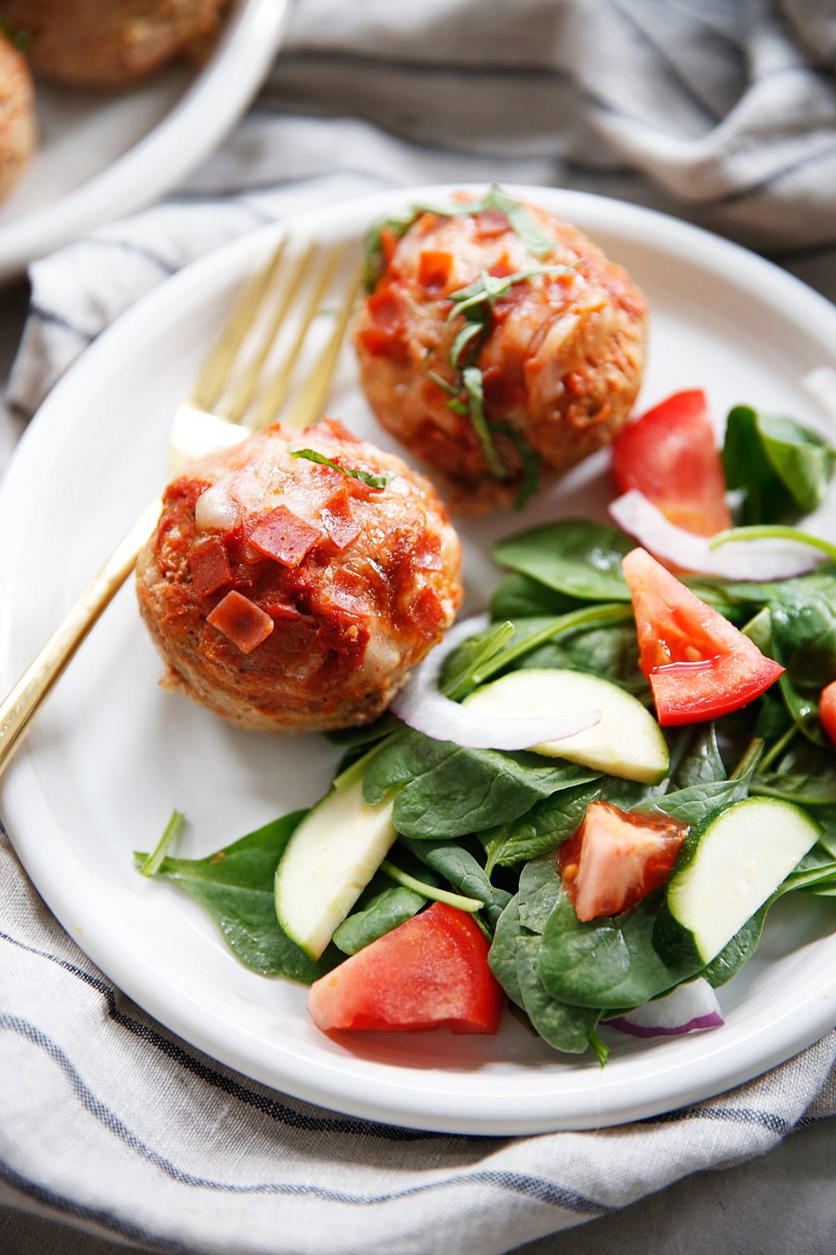 Easy mini meatloaf muffins