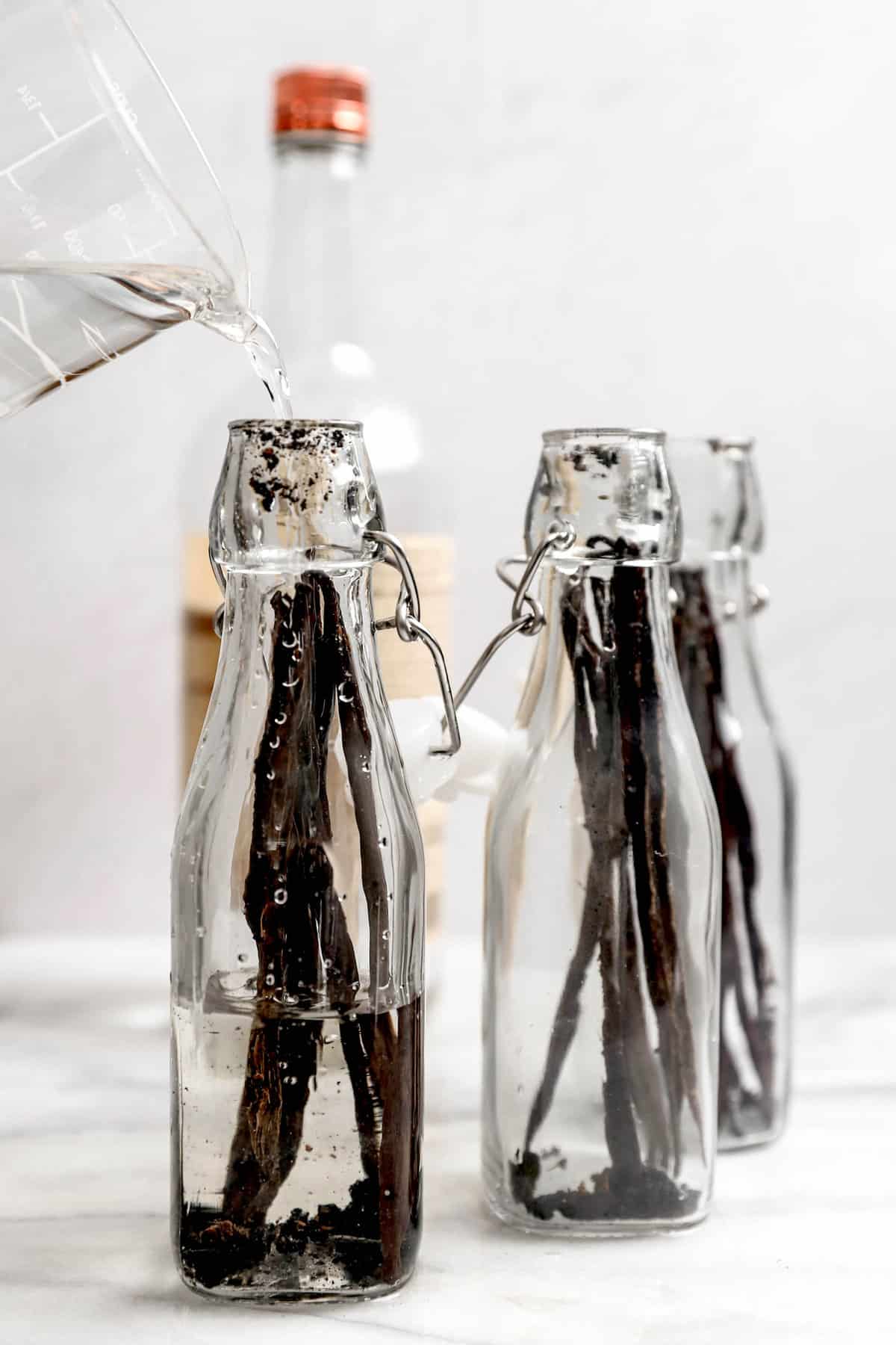 6 Reasons Why You Should Buy Milk in Glass Bottles