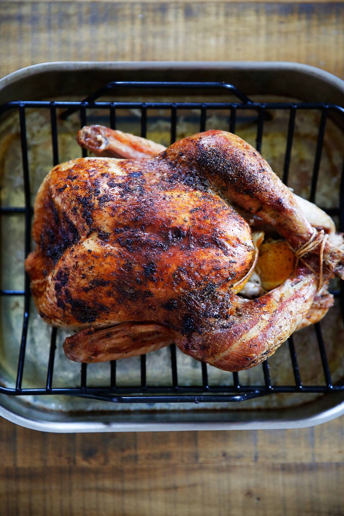 How to Roast a Thanksgiving Turkey (with Herbs and Citrus) - Lexi's ...