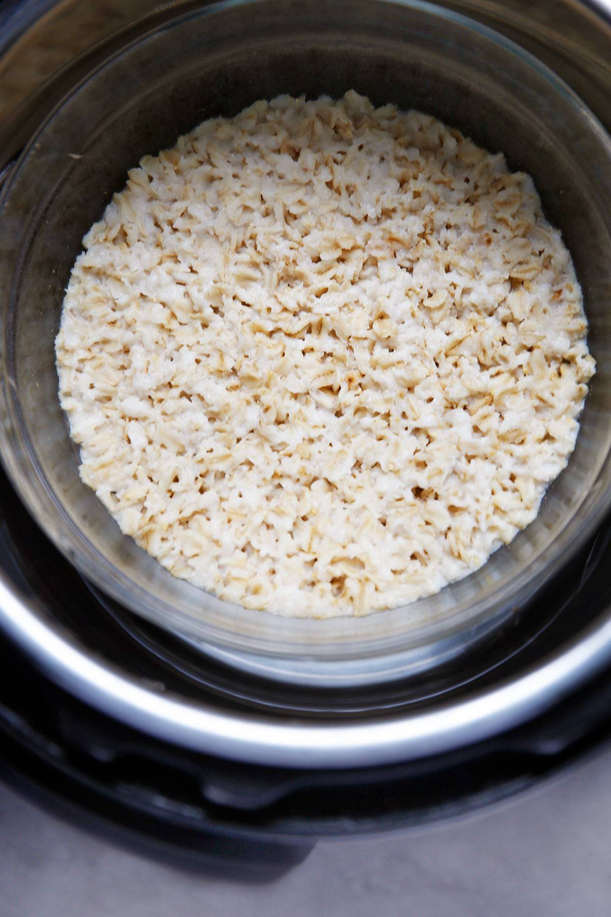 cooking oatmeal in instant pot or on stove top