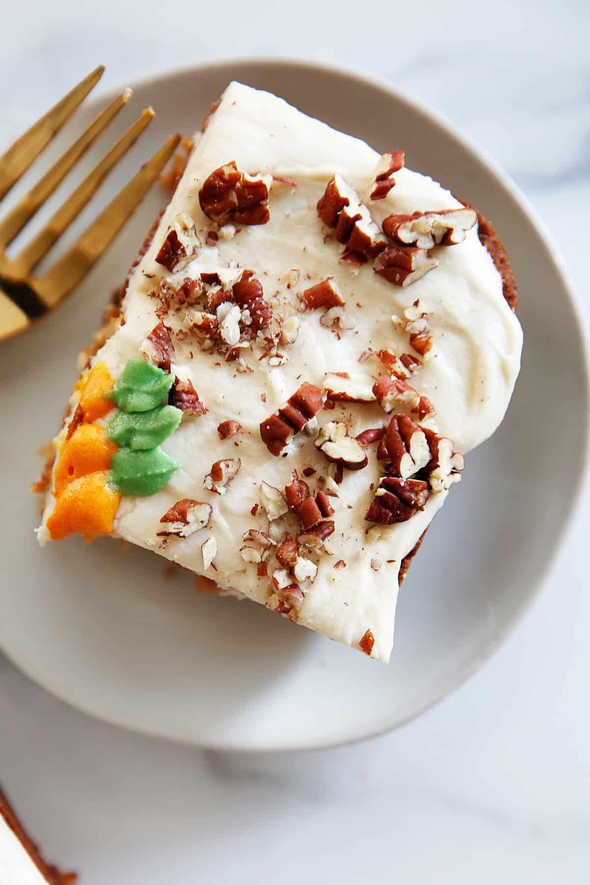 Does carrot cake contain gluten