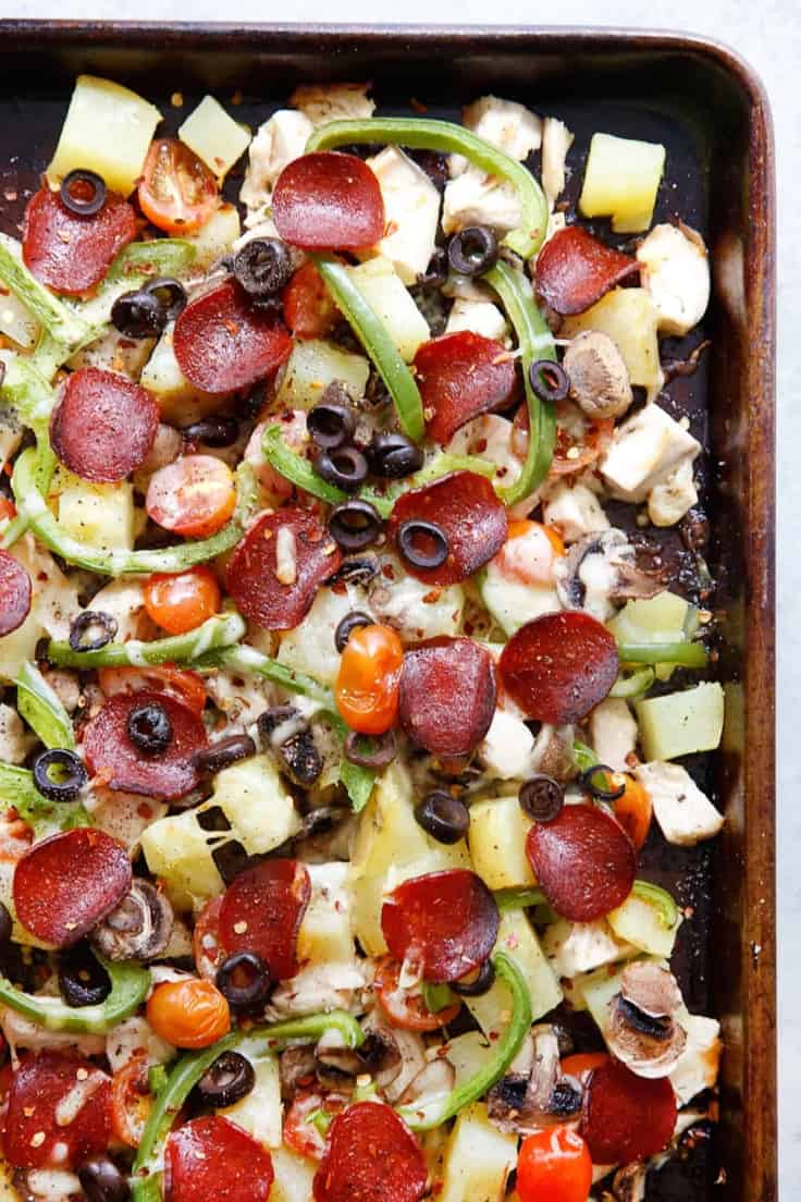 Family sheet pan pizza - another healthy recipe by Familicious