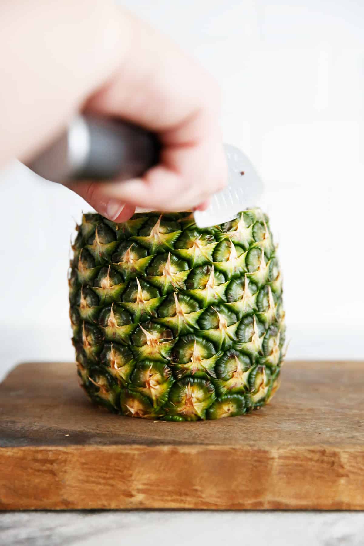 How To Cut and Pick A Pineapple