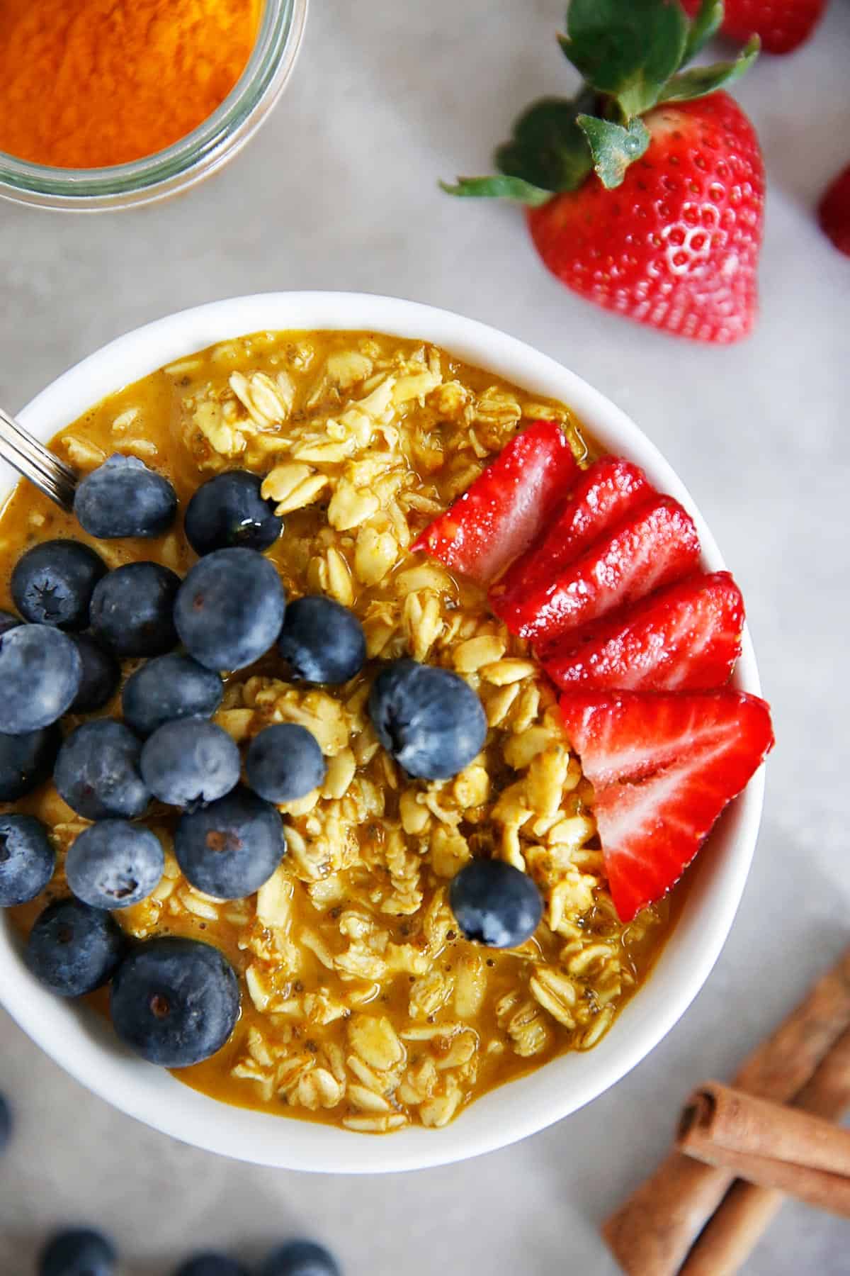 Golden Milk Latte Overnight Oats (with Collagen!)