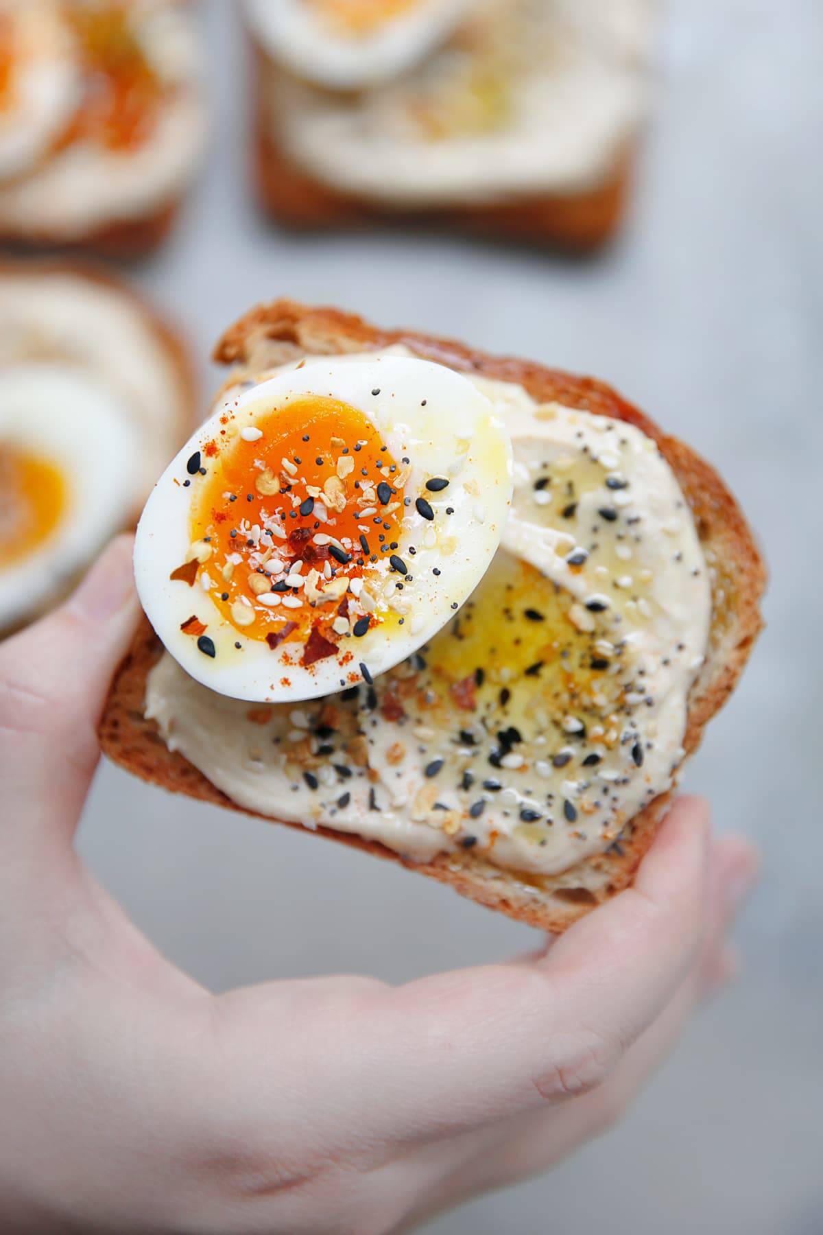 Everything Bagel Hummus Breakfast Toast