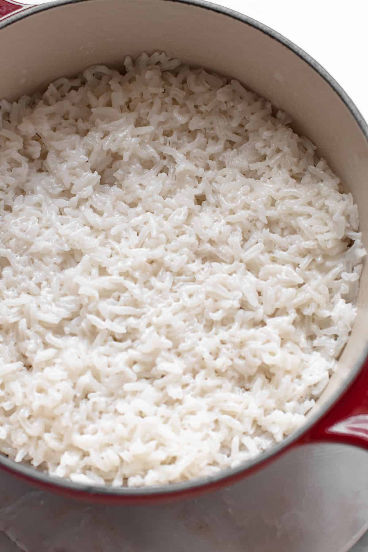 Coconut rice in a pot.