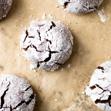 Gluten-Free Chocolate Crinkle Cookies - Lexi's Clean Kitchen