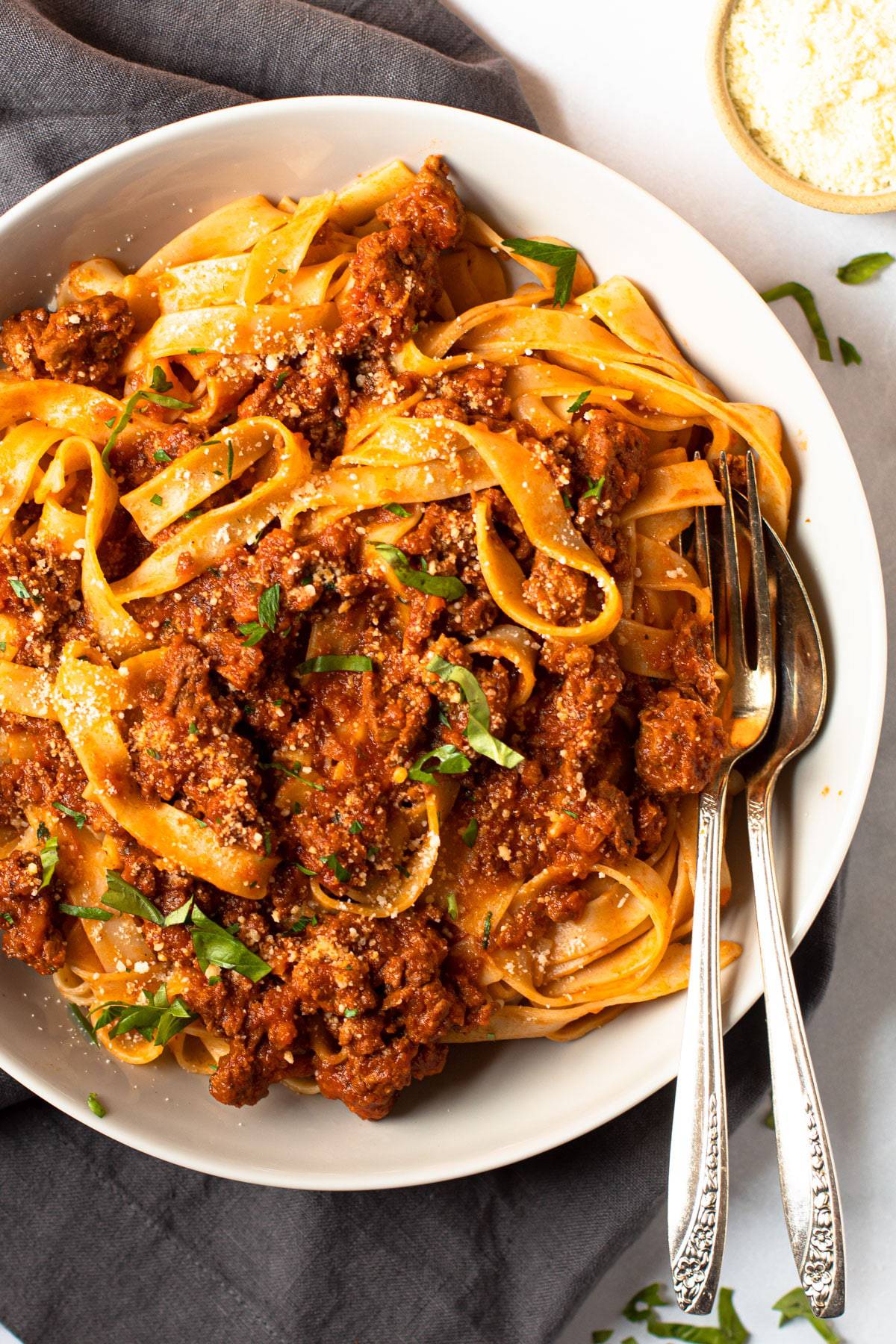 https://lexiscleankitchen.com/wp-content/uploads/2020/12/Turkey-Bolognese-12.jpg