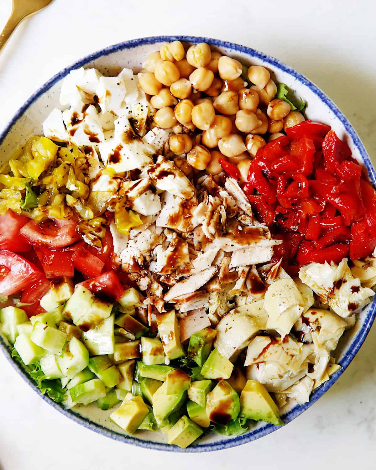 Why Everyone Needs A Salad Cutter Bowl