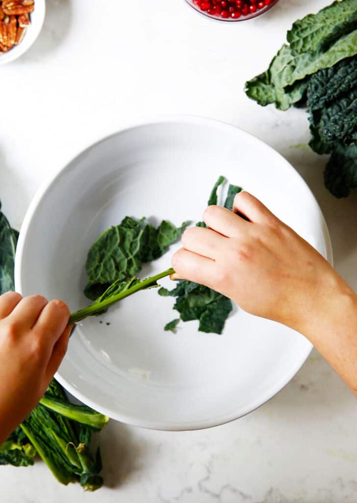 De-stemming kale by hand
