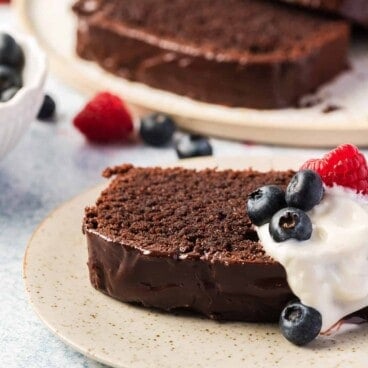 Chocolate Gluten Free Pound Cake - Lexi's Clean Kitchen