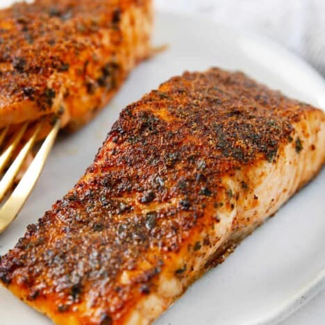 how to cook salmon in air fryer