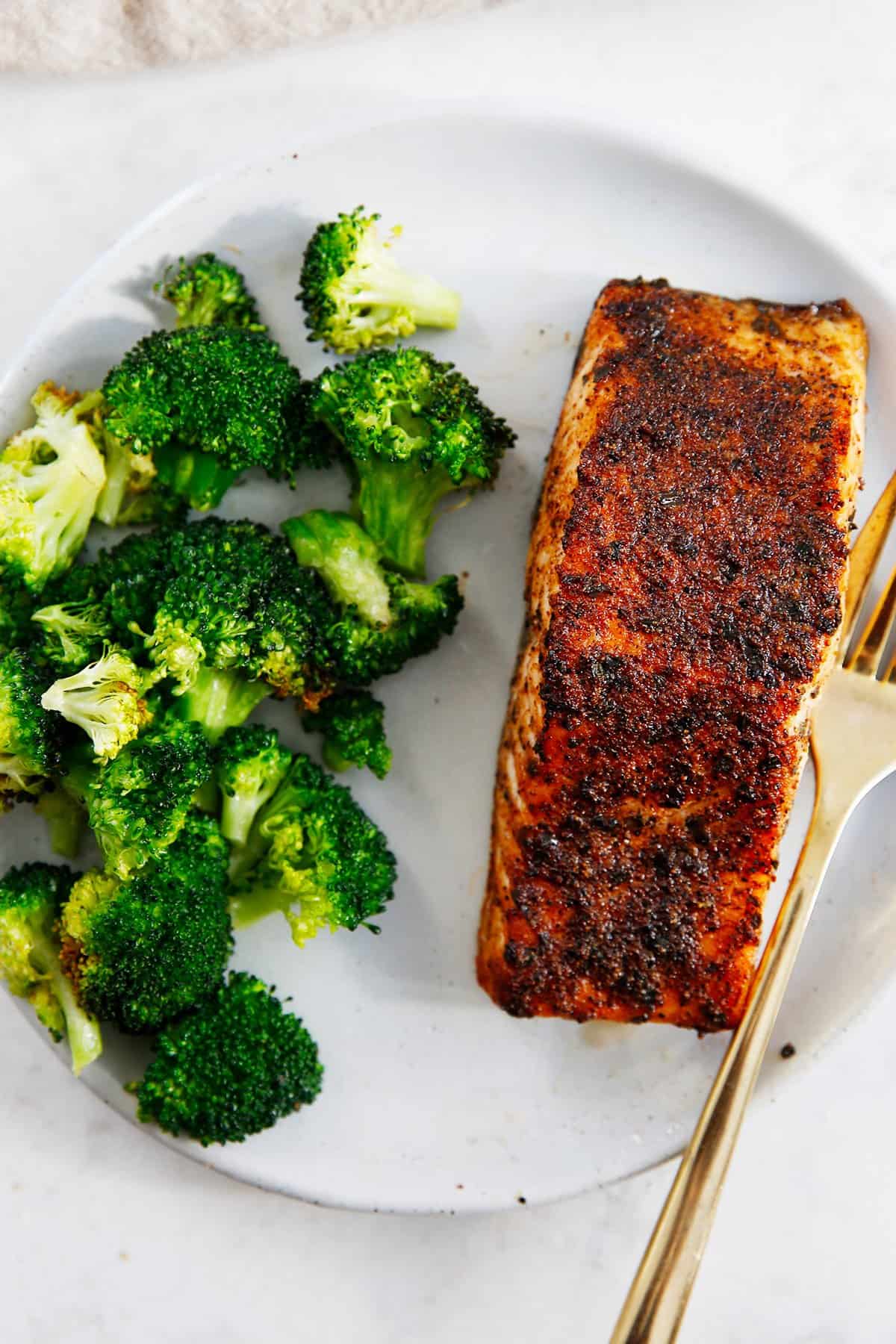 a plate of air fryer salmon