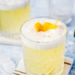 Gin Fizz Cocktail ready to drink