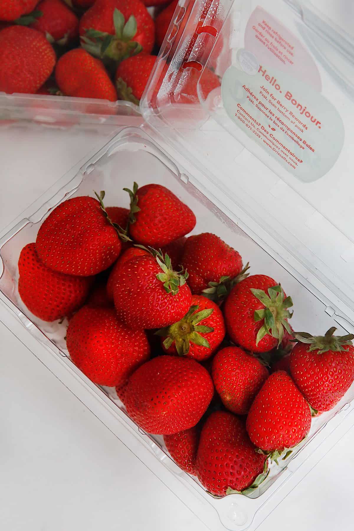 How To Clean Strawberries1 