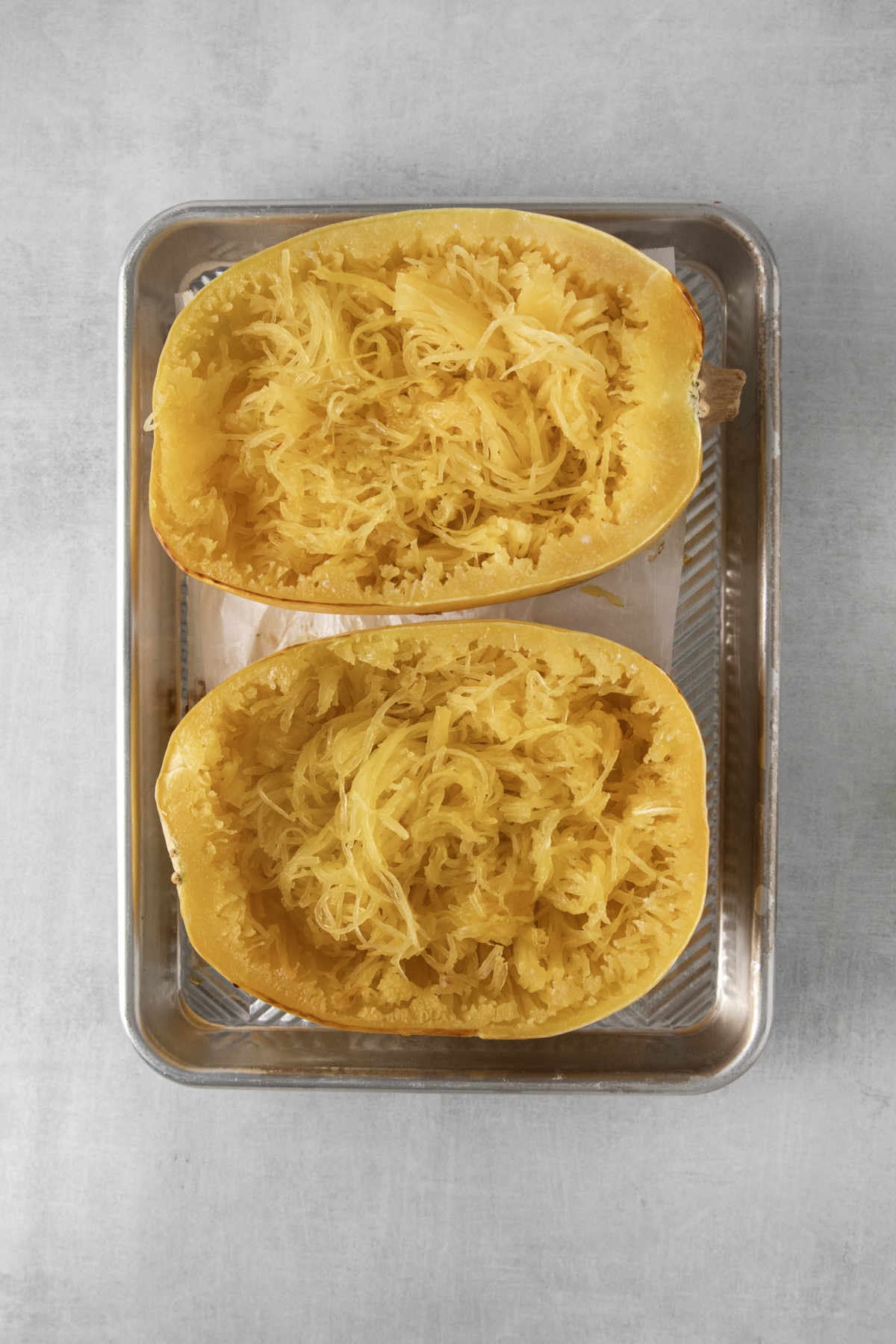Spaghetti Squash Alfredo with Chicken and Caramelized Onions - Lexi's ...