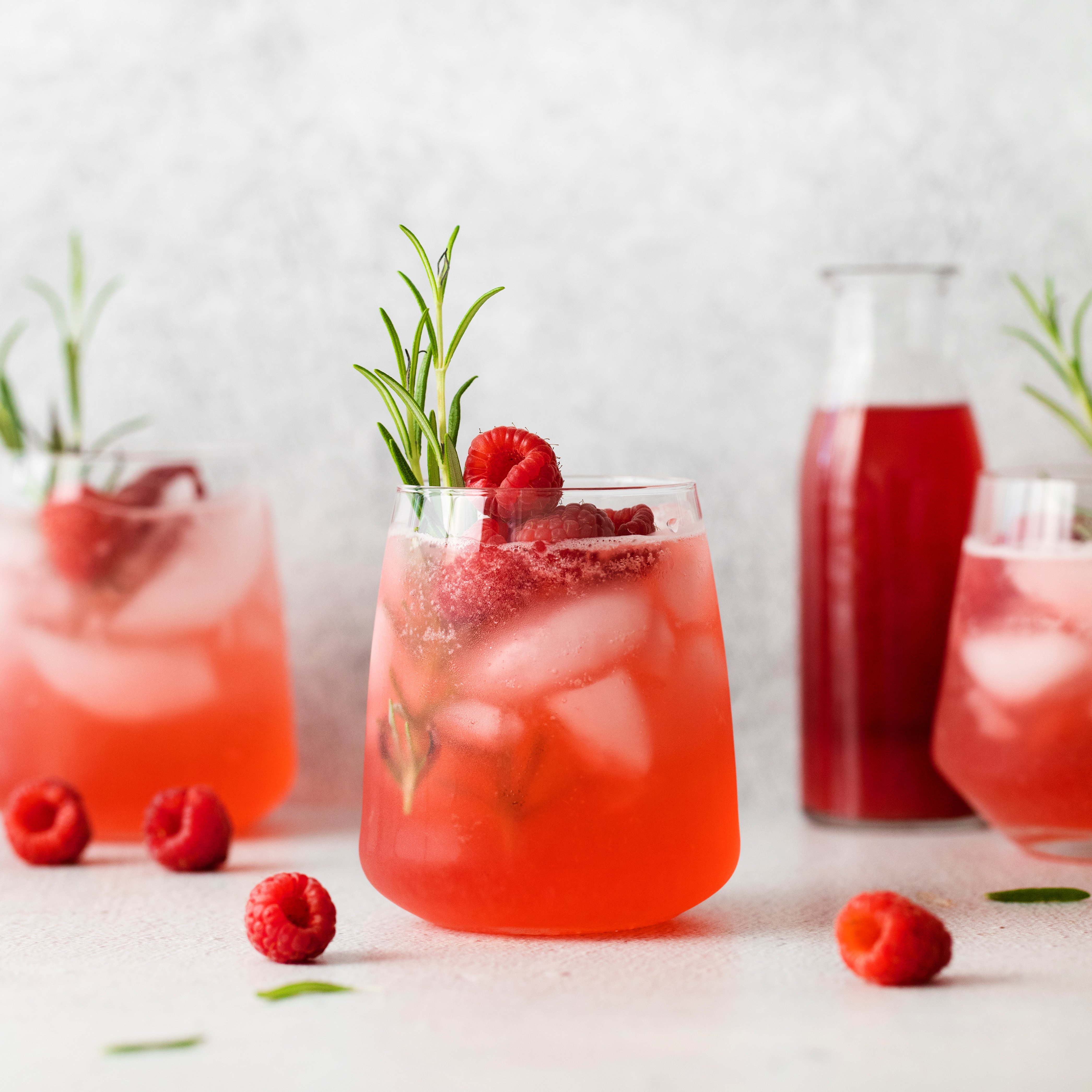 Mint and Raspberry Sparkling Water with Alcohol - Wine and Beer